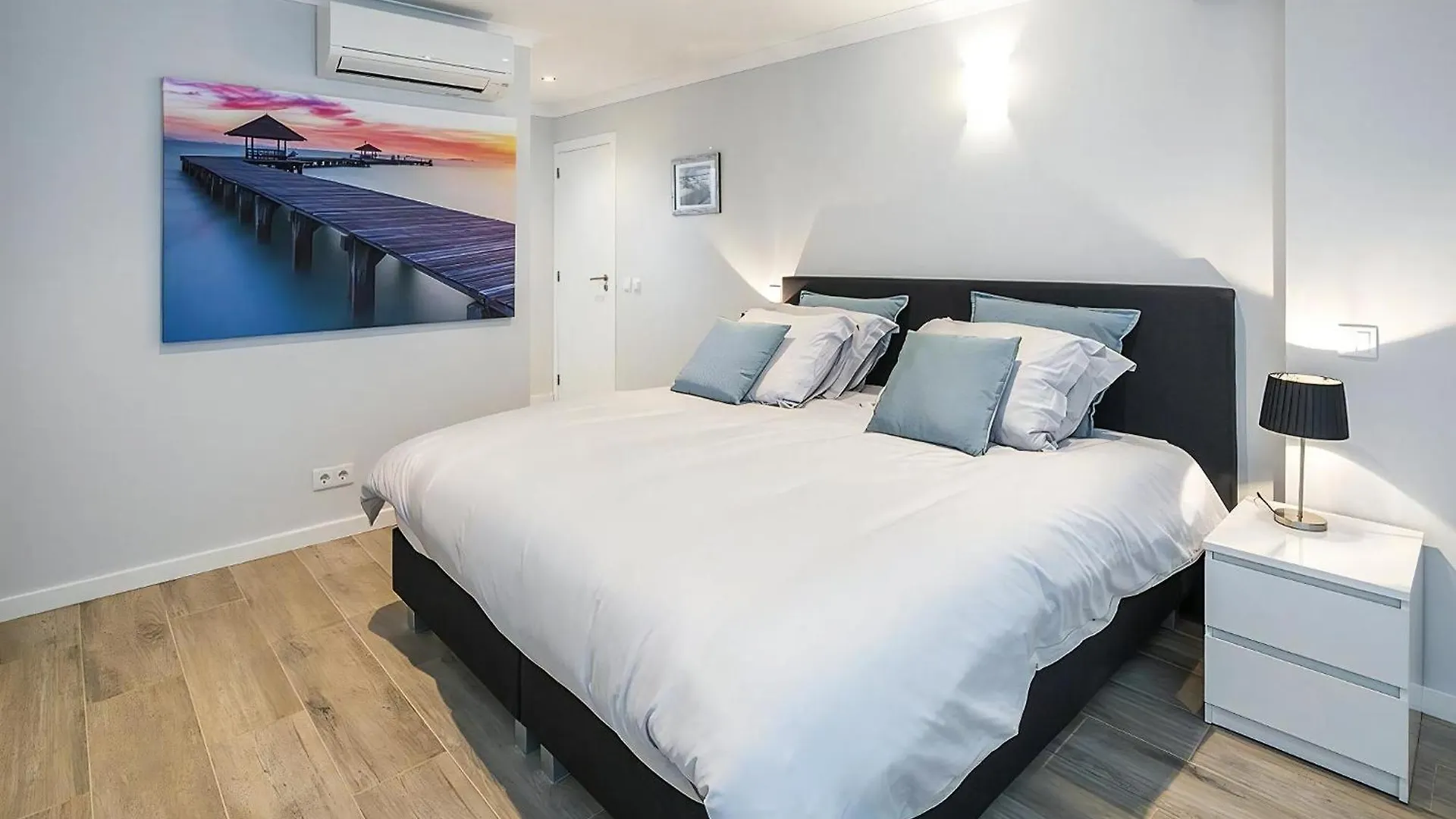 Stylish Modern Carvoeiro Villa 2 Bedrooms Villa Benagil Stunning Views Roof Terrace With Private Heated Pool Algarve Lagoa  Portugal
