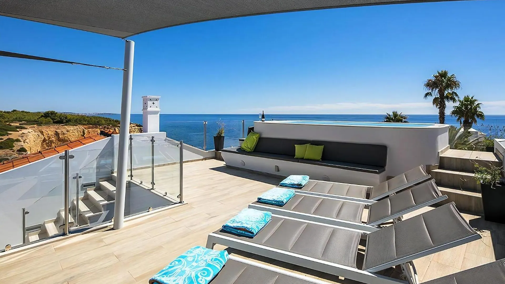 Stylish Modern Carvoeiro Villa 2 Bedrooms Villa Benagil Stunning Views Roof Terrace With Private Heated Pool Algarve Lagoa